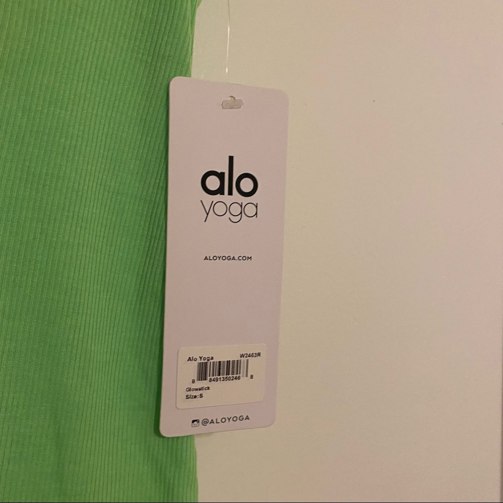 Alo Yoga Sculpt Tank - Picture 5 of 6